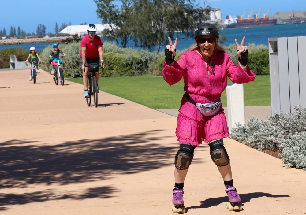 Woman roller skating at Women on Wheels Event